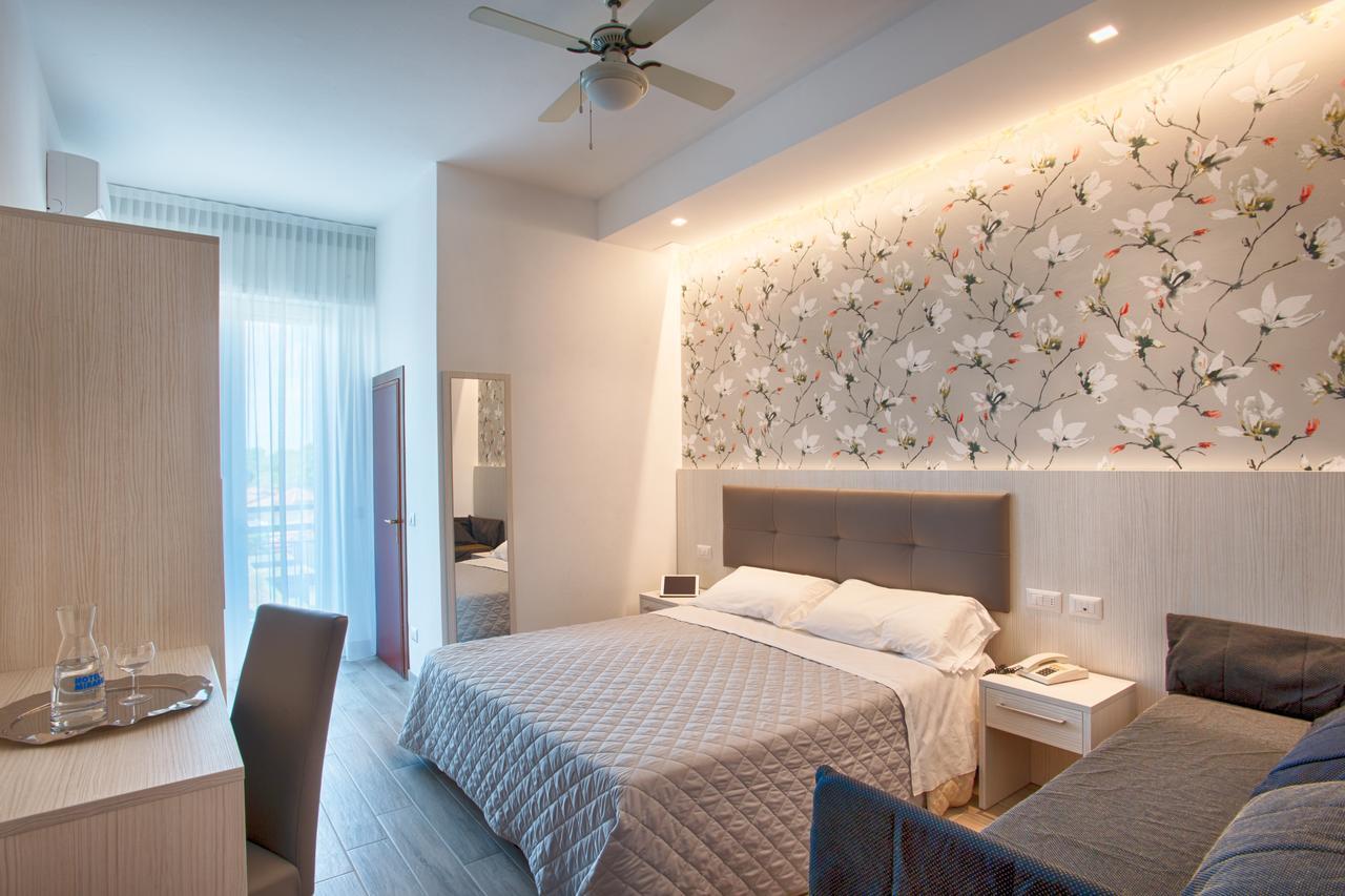 Hotel Mirabel 리미니 외부 사진