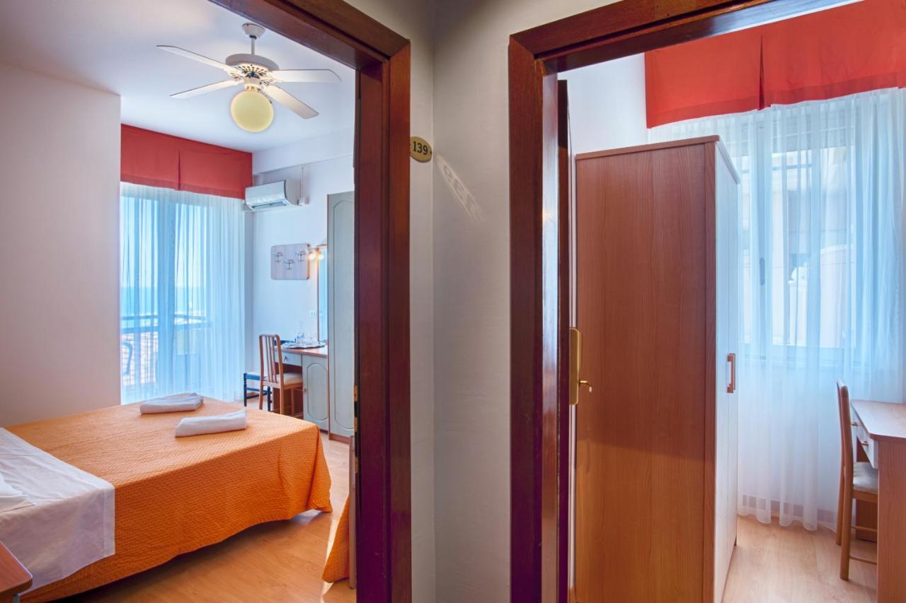 Hotel Mirabel 리미니 외부 사진